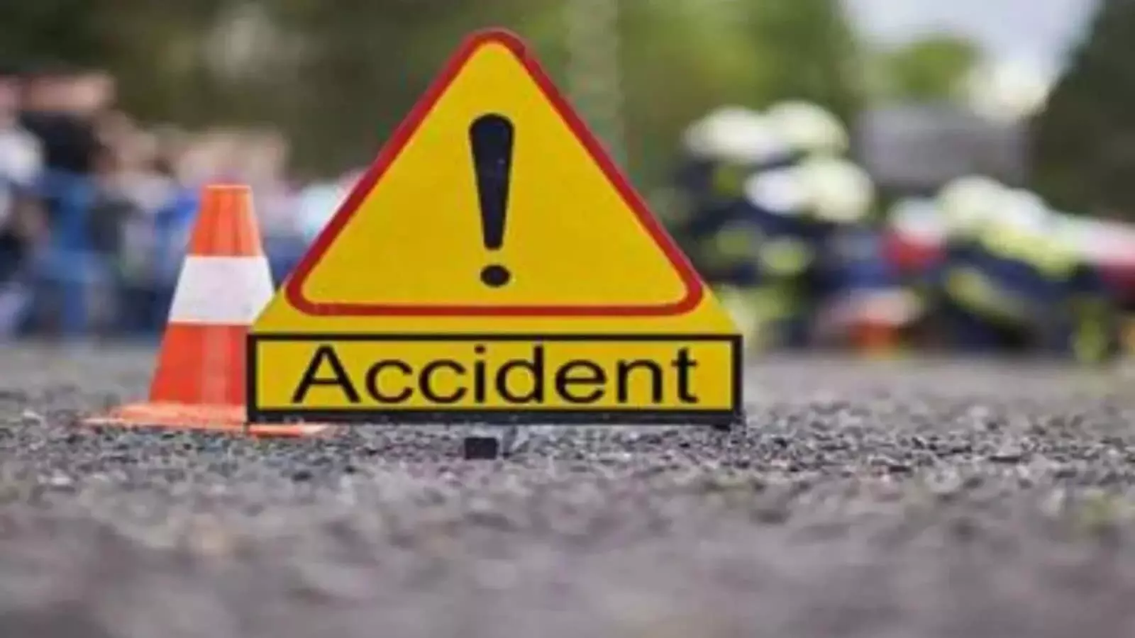 Mother and Teenage Daughter Killed as Car Plows Into Family Sleeping Roadside in Gorakhpur