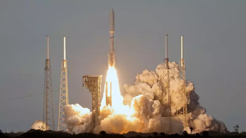 Amazons Kuiper Initiative: A New Challenger in the Satellite Internet Space Amazons Kuiper Initiative: A New Challenger in the Satellite Internet Space