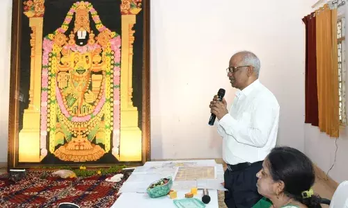 Guinness Record Holder Creates 7.5 ft x 12 ft Origami Lord Venkateswara Using 40,500 Folds