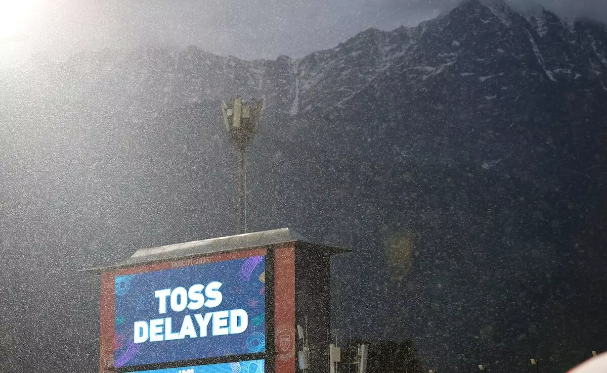 Weather Woes and Playoff Hopes: A Deep Dive into Punjab Kings vs Delhi Capitals
