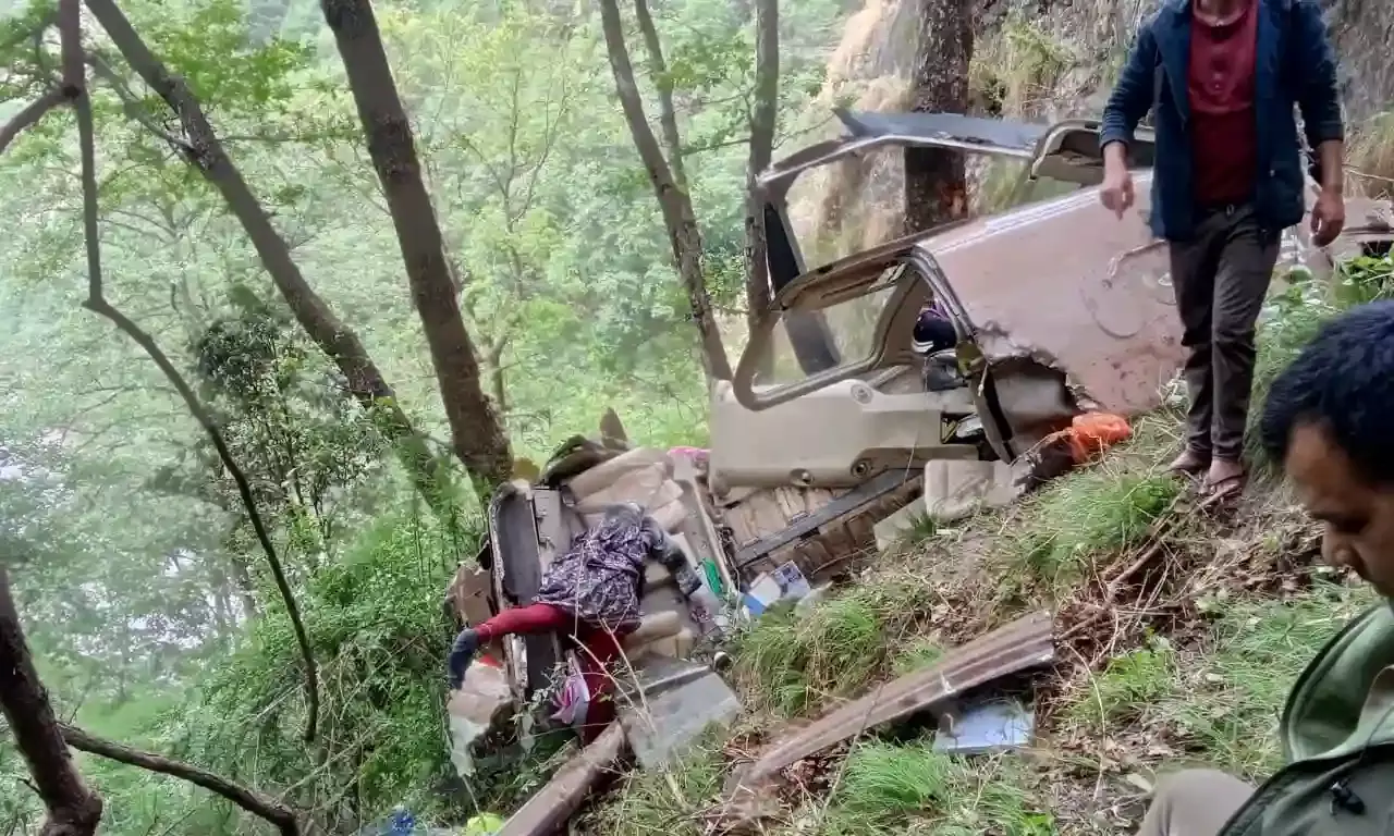 Uttarkashi Helicopter Crash Kills 6 in Uttarakhand; Rescue Operations in Progress