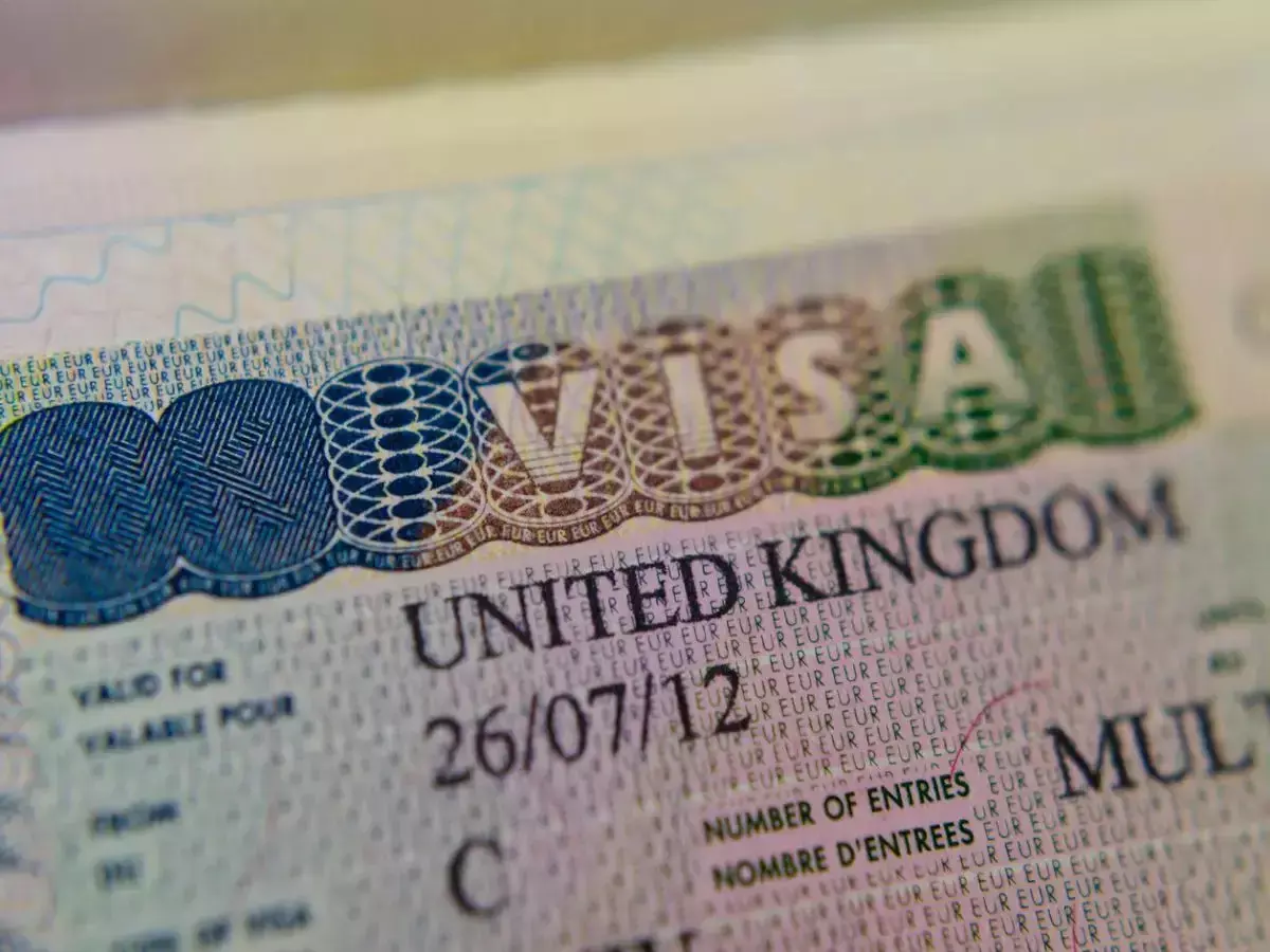 UK Tightens Visa Rules to Curb Immigration and Limit Low-Paid Foreign Workers UK Tightens Visa Rules to Curb Immigration and Limit Low-Paid Foreign Workers