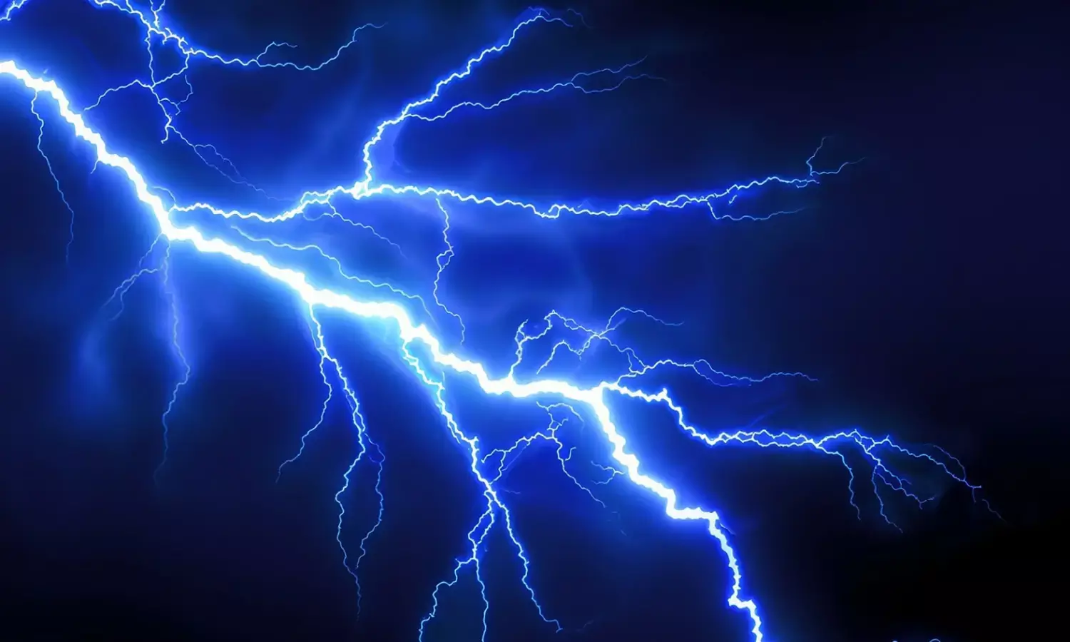 West Bengal Weather Turns Deadly: Lightning Kills Three Under Shelter Tree