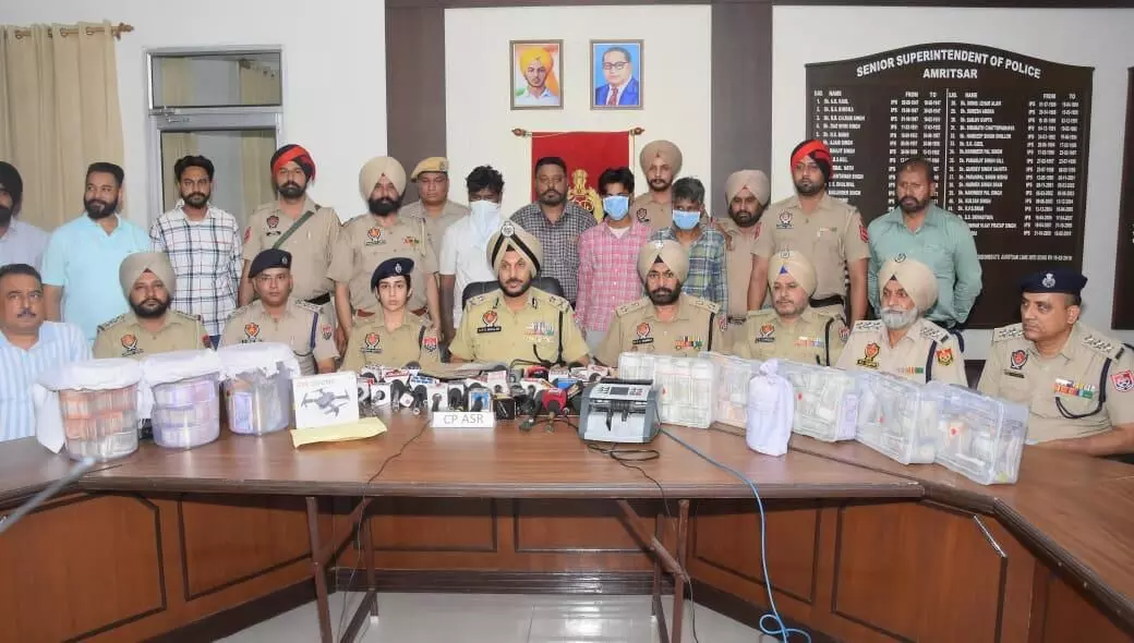 Punjab Police Busts Cross-Border Smuggling Networks, Recovers 1.01 kg Heroin, ₹45.19L Drug Money Punjab Police Busts Cross-Border Smuggling Networks, Recovers 1.01 kg Heroin, ₹45.19L Drug Money