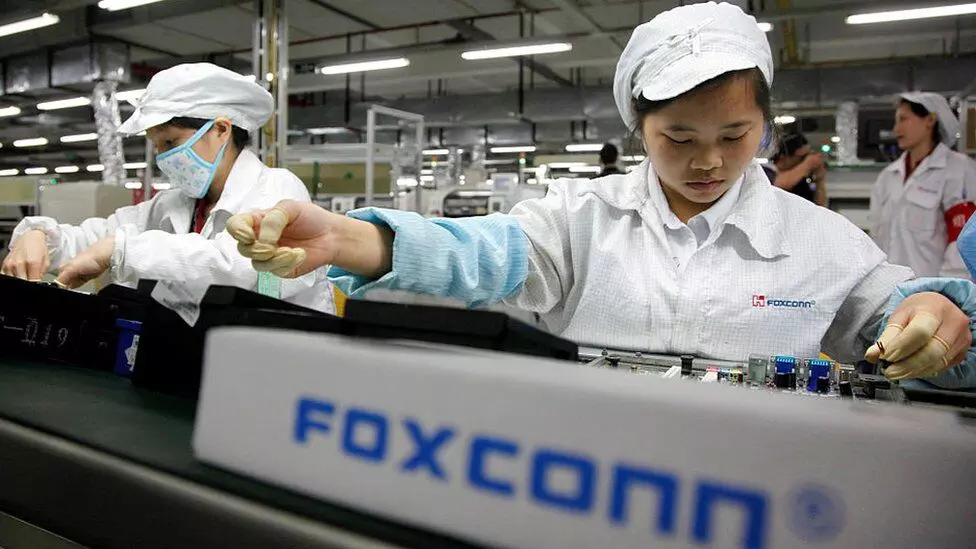 Foxconn Singapore Invests $1.49 Billion in Indian Subsidiary Foxconn Singapore Invests $1.49 Billion in Indian Subsidiary