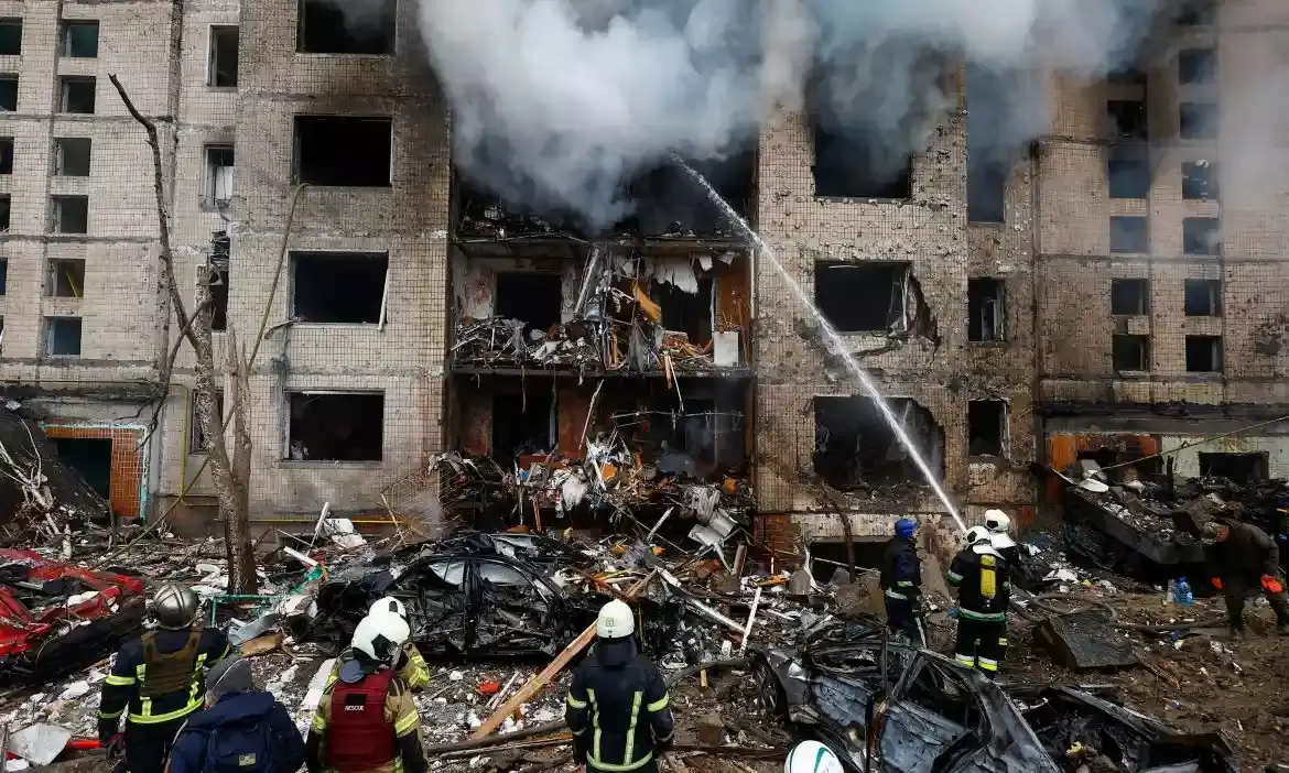 Russia Launches Largest Airstrike of War on Ukraine During Prisoner Swap, Killing 13