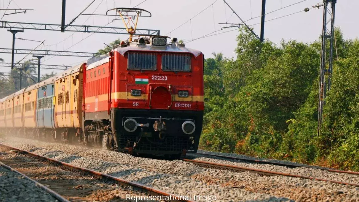 Bihar Chief Secretary Proposes Six Major Railway Projects Including Buddhist Circuit and Suburban Networks Bihar Chief Secretary Proposes Six Major Railway Projects Including Buddhist Circuit and Suburban Networks