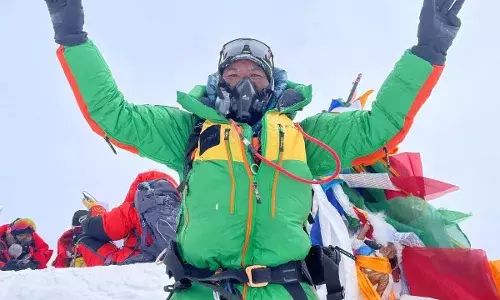 Everest Man Kami Rita Sherpa Sets Record with 31st Summit of World’s Highest Peak Everest Man Kami Rita Sherpa Sets Record with 31st Summit of World’s Highest Peak