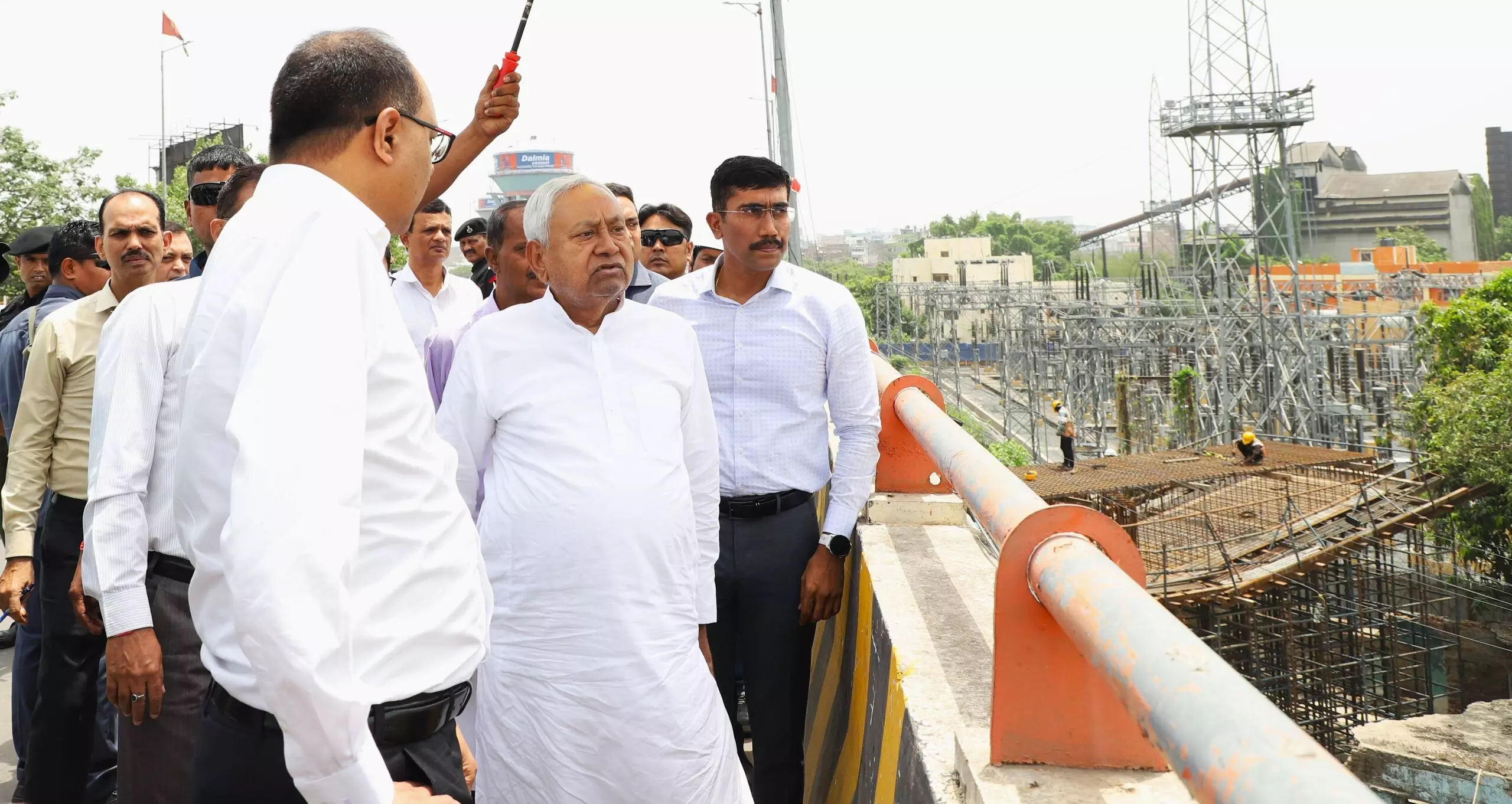 Chief Minister Nitish Kumar Inspects Mithapur-Mahuli Elevated Road and Punpun Suspension Bridge Construction