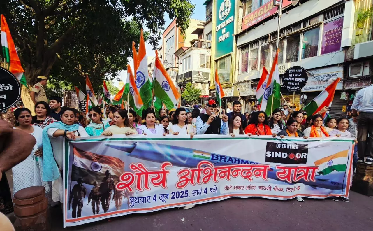 Delhi Society Holds Operation Sindoor Shaurya Abhinandan Yatra from Chandni Chowk to Honor Armys Anti-Terror Operations Delhi Society Holds Operation Sindoor Shaurya Abhinandan Yatra from Chandni Chowk to Honor Armys Anti-Terror Operations