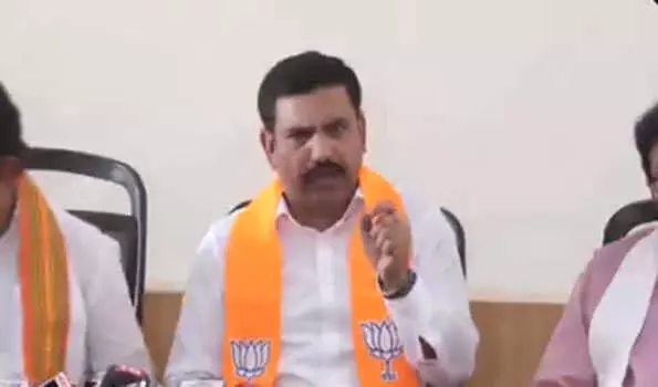 BJP Demands Rs 50 Lakh Compensation and High Court Judicial Probe into Bengaluru Stadium Stampede BJP Demands Rs 50 Lakh Compensation and High Court Judicial Probe into Bengaluru Stadium Stampede