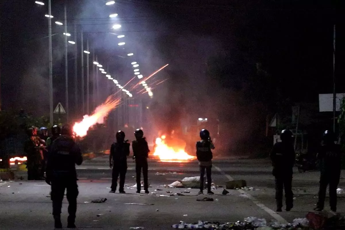 Tensions Rise in Manipur After Arrest of Arambai Tenggol Member by CBI Tensions Rise in Manipur After Arrest of Arambai Tenggol Member by CBI