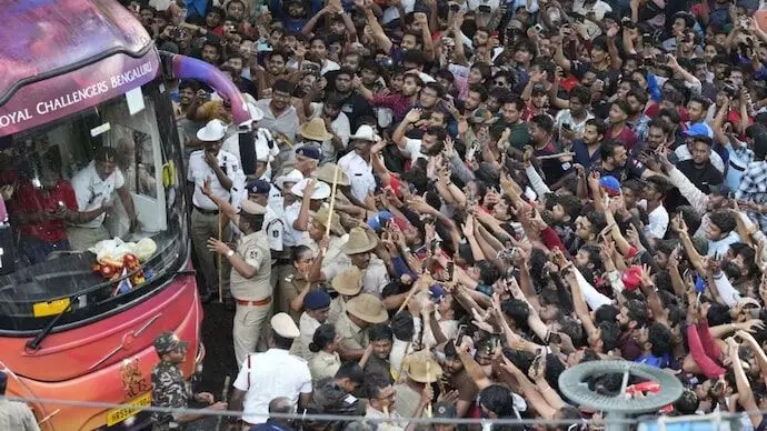 Bengaluru Stampede Case: Karnataka High Court Pulls Up State Government, Demands Clear Answers Bengaluru Stampede Case: Karnataka High Court Pulls Up State Government, Demands Clear Answers