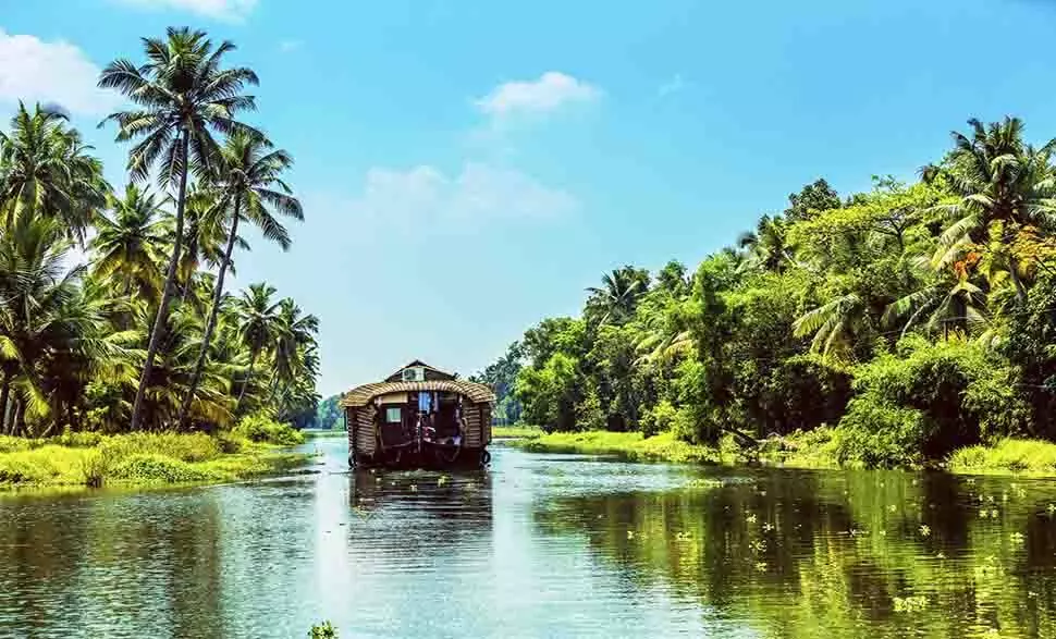 Kerala Tourism Website Tops India with 7.9 Million Visits, Surpasses Incredible India in National Rankings