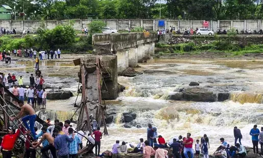 Pune Bridge Built for Farmers 30 Years Ago Collapses Under Tourist Load; 2 Dead, Says MLA