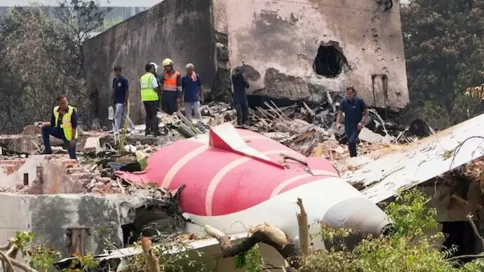 Aviation Authority Orders Removal of 3 Air India Officials Following Crash-Related Safety Lapses Aviation Authority Orders Removal of 3 Air India Officials Following Crash-Related Safety Lapses