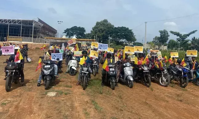 Over 5,000 bike taxi riders gather in Bengaluru, demanding the ban be lifted