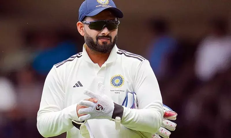 Rishabh Pant Throws Ball in Frustration After Umpire Denies Ball Change; Bumrah, Gill Criticized for Irritating the Umpire