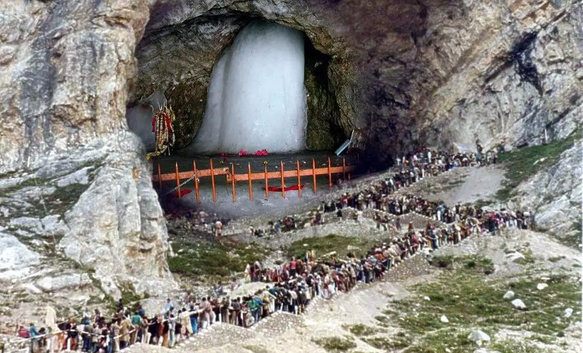 Amarnath Yatra Registrations Dip by Over 10% Following April Attack, Says J\&K LG Manoj Sinha Amarnath Yatra Registrations Dip by Over 10% Following April Attack, Says J\&K LG Manoj Sinha