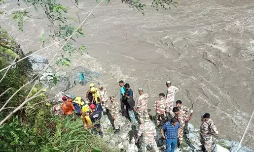 3 Dead, 9 Missing as Pilgrim Bus Plunges 300 Meters into Gorge in Rudraprayag