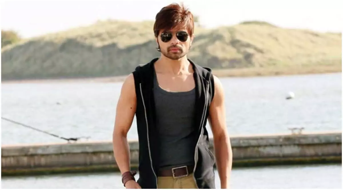 Himesh Reshammiya’s hilarious review of Heads of State has fans laughing out loud: “PC ne film mein desi tadka daal diya” Himesh Reshammiya’s hilarious review of Heads of State has fans laughing out loud: “PC ne film mein desi tadka daal diya”
