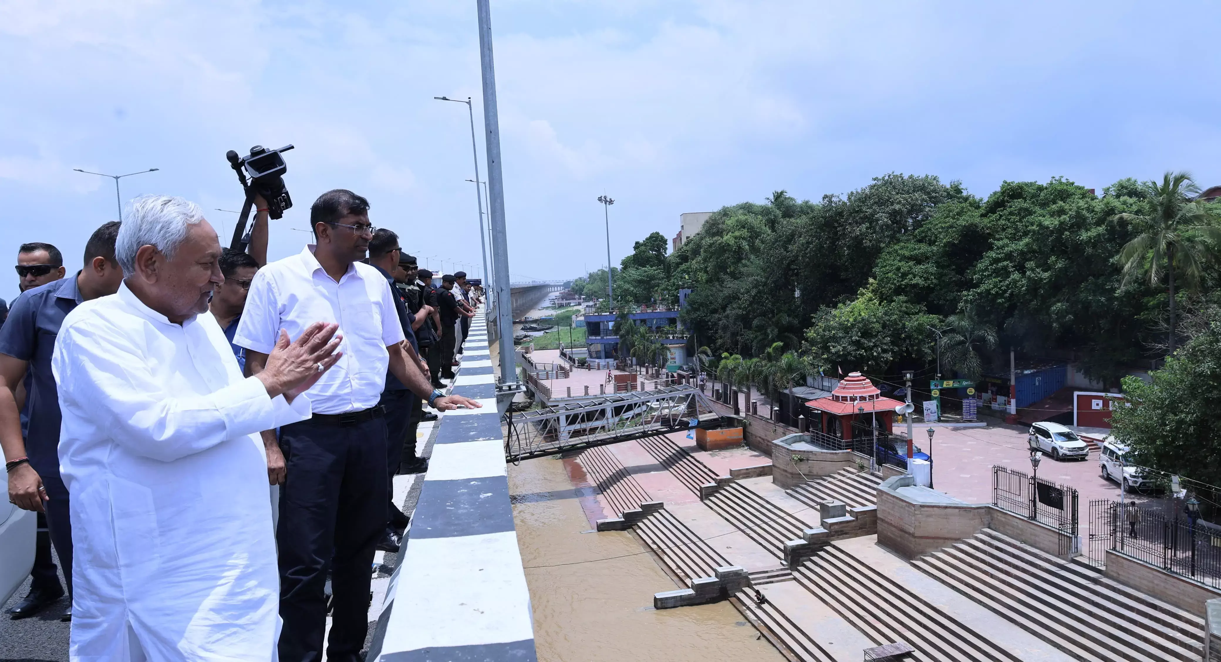 CM Nitish Kumar Inspects Rising Ganga Water Levels, Directs Officials to Stay Alert