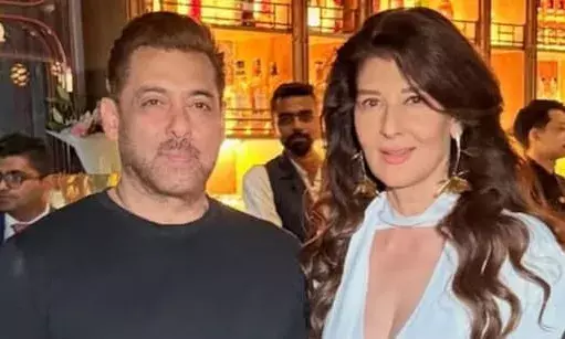 Salman Khan Joins Sangeeta Bijlani’s Birthday, Shares Sweet Moment with Young Fan