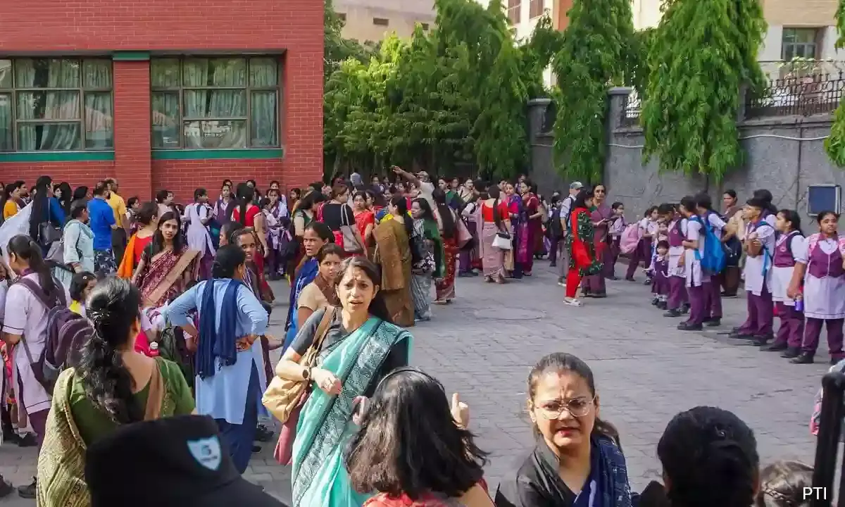 Over 45 Delhi Schools Receive Bomb Threats in a Week; Parents Anxious, Authorities Confirm Hoax