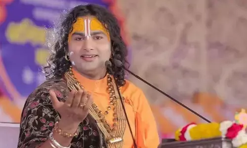 Aniruddhacharya Apologises After Controversial Comment on Unmarried Women Sparks Outrage