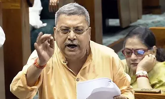 Your Chest Shrinks to 36 Inches When You Face Trump: Trinamool MP Takes Dig at PM Modi