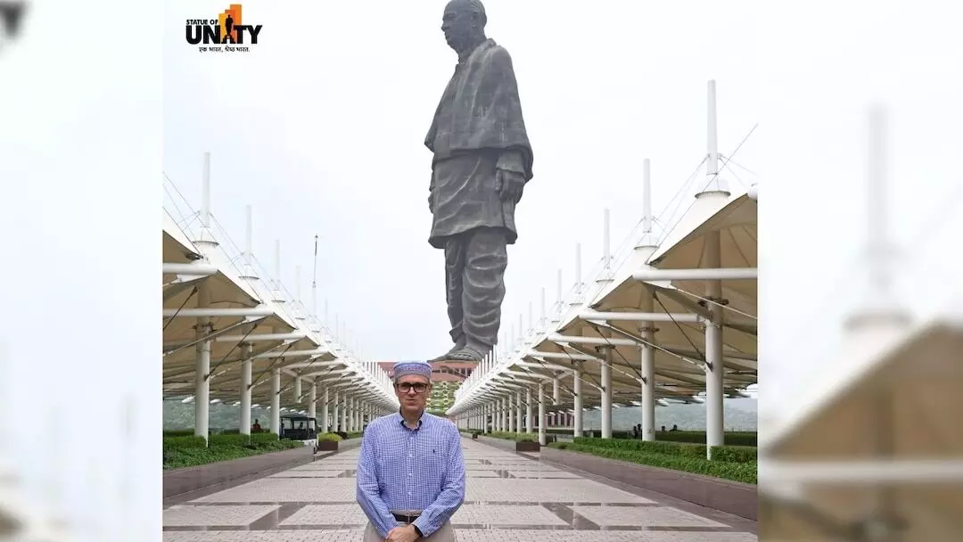 Reviving Tourism in Jammu & Kashmir: Lessons from Omar Abdullahs Visit to Gujarat