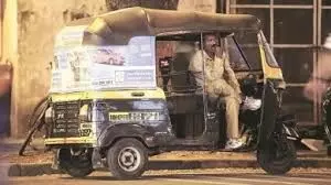 Gujarat: Cops Typo Lands Autorickshaw Driver with Externment Notice Meant for Son Gujarat: Cops Typo Lands Autorickshaw Driver with Externment Notice Meant for Son
