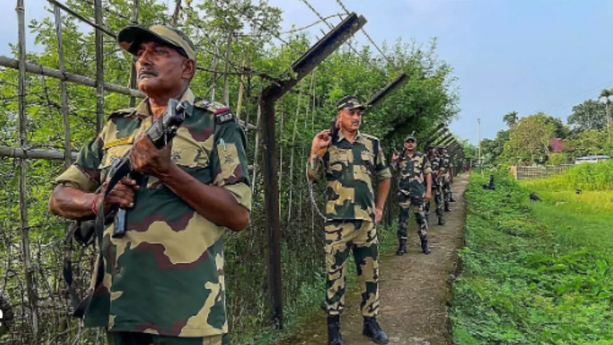 Pakistani National Detained by BSF After Attempting to Cross India Border; Dies from Injuries Pakistani National Detained by BSF After Attempting to Cross India Border; Dies from Injuries