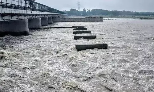 Yamuna Rises Sharply in Delhi, Set to Cross Danger Mark by Saturday Morning