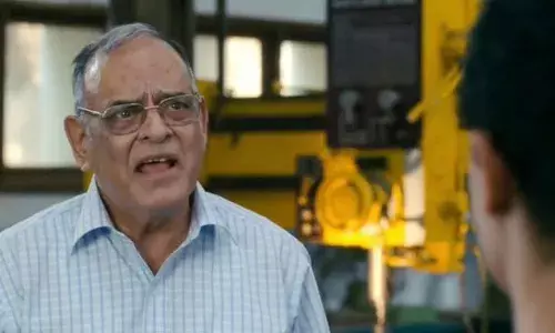 Achyut Potdar, Famous for Arey Kehna Kya Chahte Ho Line, Passes Away at 91