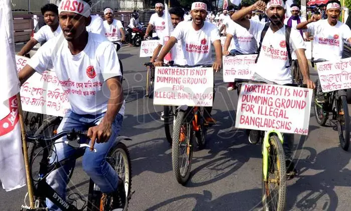 “illegal Bangladeshis.” Student bodies such as the All Assam Students’ Union (AASU) and the North East Students’ Organisation (NESO),