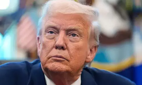 India Temporarily Halts Postal Services to US Amid New Customs Rules and Trade Tensions