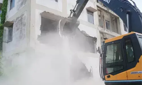 The “Third Party” in Assam Politics: From Agitation Myth to Eviction War Cry