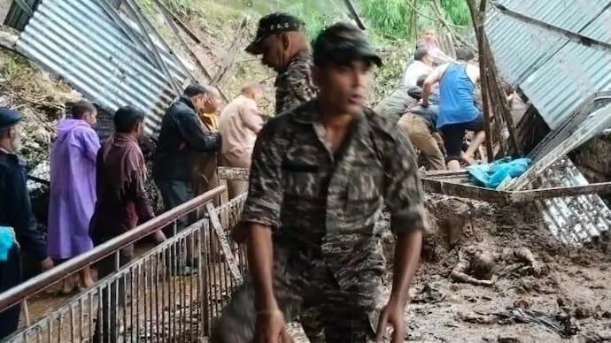 30 pilgrims dead in landslide near Vaishno Devi shrine