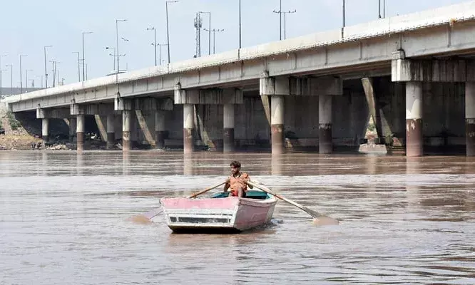 Flood crisis deepens in Ajnala after Ravi embankment breach