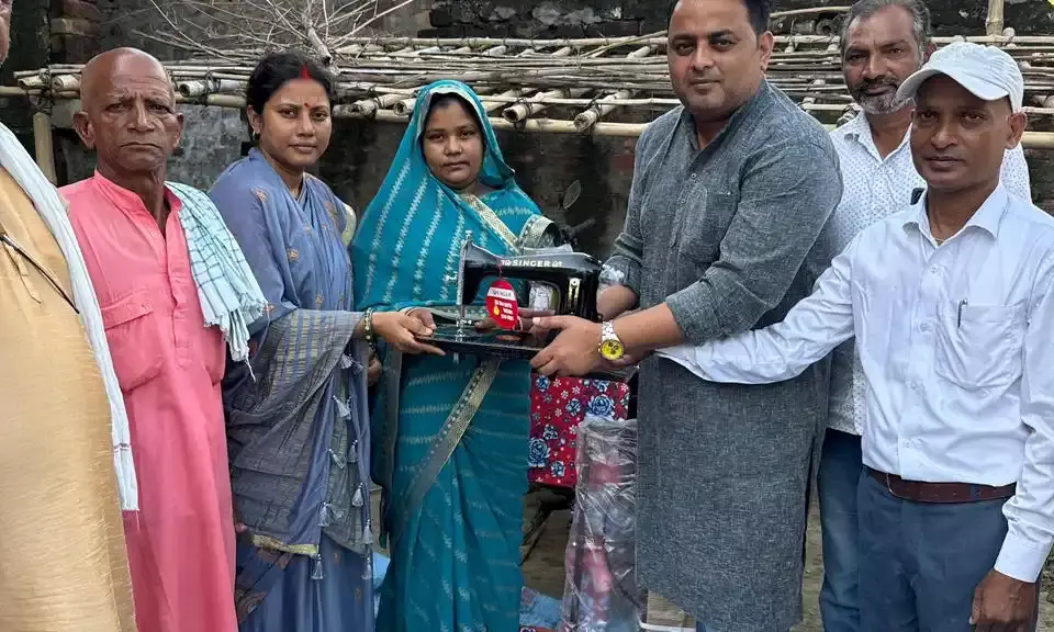 Alumni Network Empowers Rural Women with Sewing Machines in Bihar