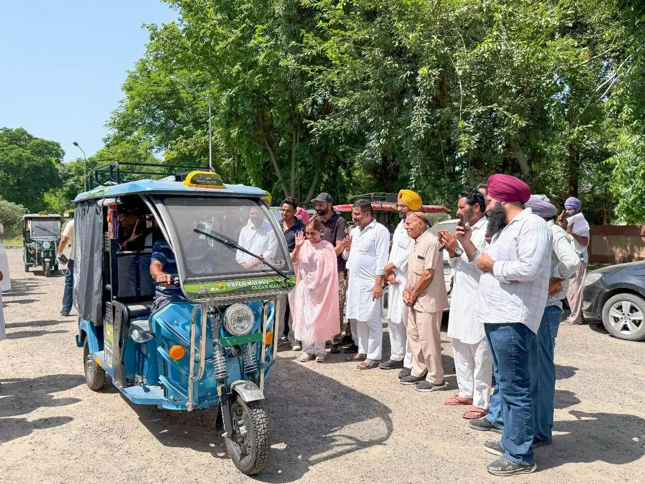 Mann Govt Distributes E-Rickshaws to 15 Needy Families in Malout