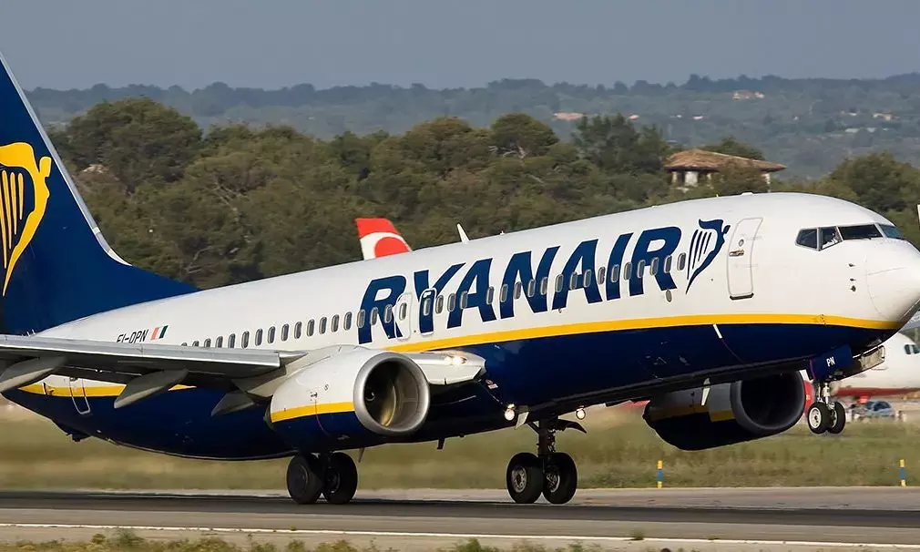 Ryanair Flight Diverted to Paris After Passenger Eats Passport, Another Tries to Flush Theirs