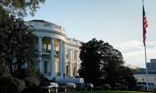 White House Warns of $15 Billion Weekly GDP Loss Amid U.S. Government Shutdown