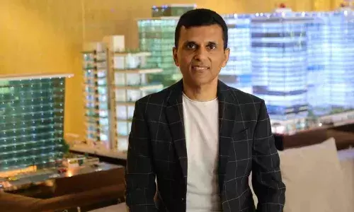 Bollywood Welcomes New Billionaire: Anand Pandit Joins Shah Rukh Khan Among India’s Richest