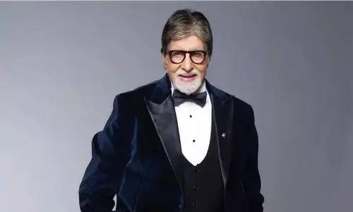 Amitabh Bachchan Greets Fans on His 83rd Birthday, Continues Heartwarming Tradition