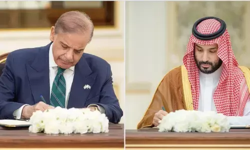 Pakistan and Afghan Taliban Begin High-Stakes Talks in Doha Amid Border Tensions Pakistan and Afghan Taliban Begin High-Stakes Talks in Doha Amid Border Tensions