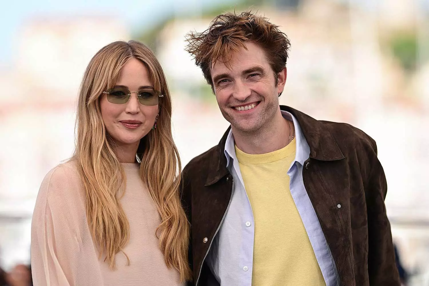 Jennifer Lawrence Reveals She Fed Robert Pattinson Trash—And He Loved It