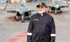 PM Modi Celebrates Diwali Aboard INS Vikrant, Hails India’s Defence Prowess and Operation Sindoor