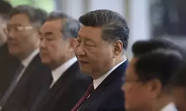 When Power Feels Distant: Citizens Sense Unease Amid China’s Internal Shifts